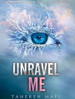 What happened in Unravel Me? (Shatter Me #2)