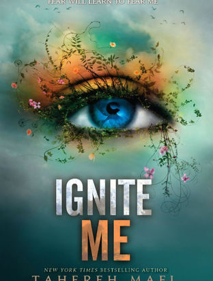 What happened in Ignite Me? (Shatter Me #3)